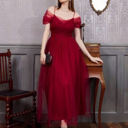 Elegant Wine Red Tulle Off-Shoulder Midi Dress